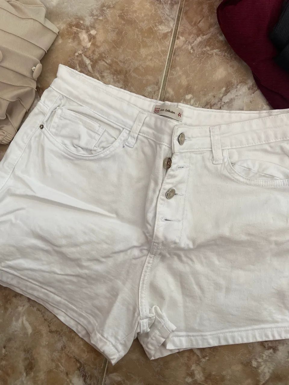 Vendo lote de roupas e sapatos  - Foto 2