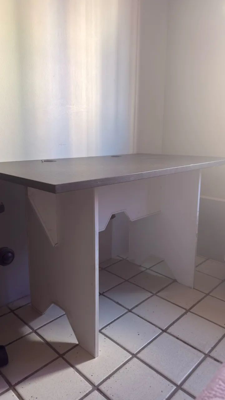 Mesa de escritório - DOAÇÃO  - Foto 2