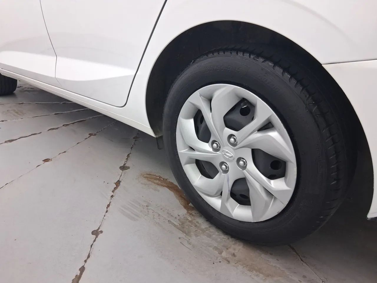 Hyundai HB20S Comfort Plus 1.0 TB Flex 12V Mec., foto 12 de 18