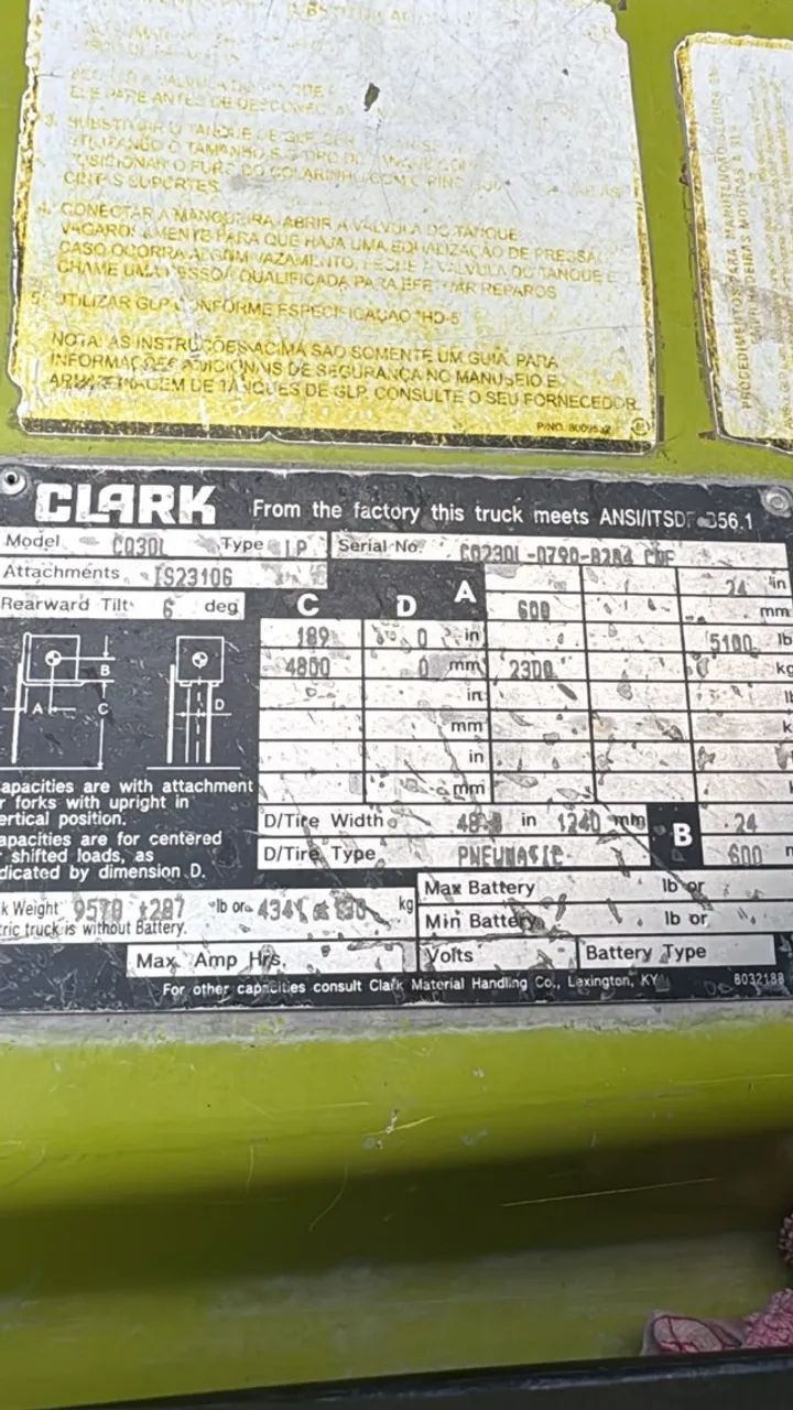 Empilhadeira Clark - Foto 3