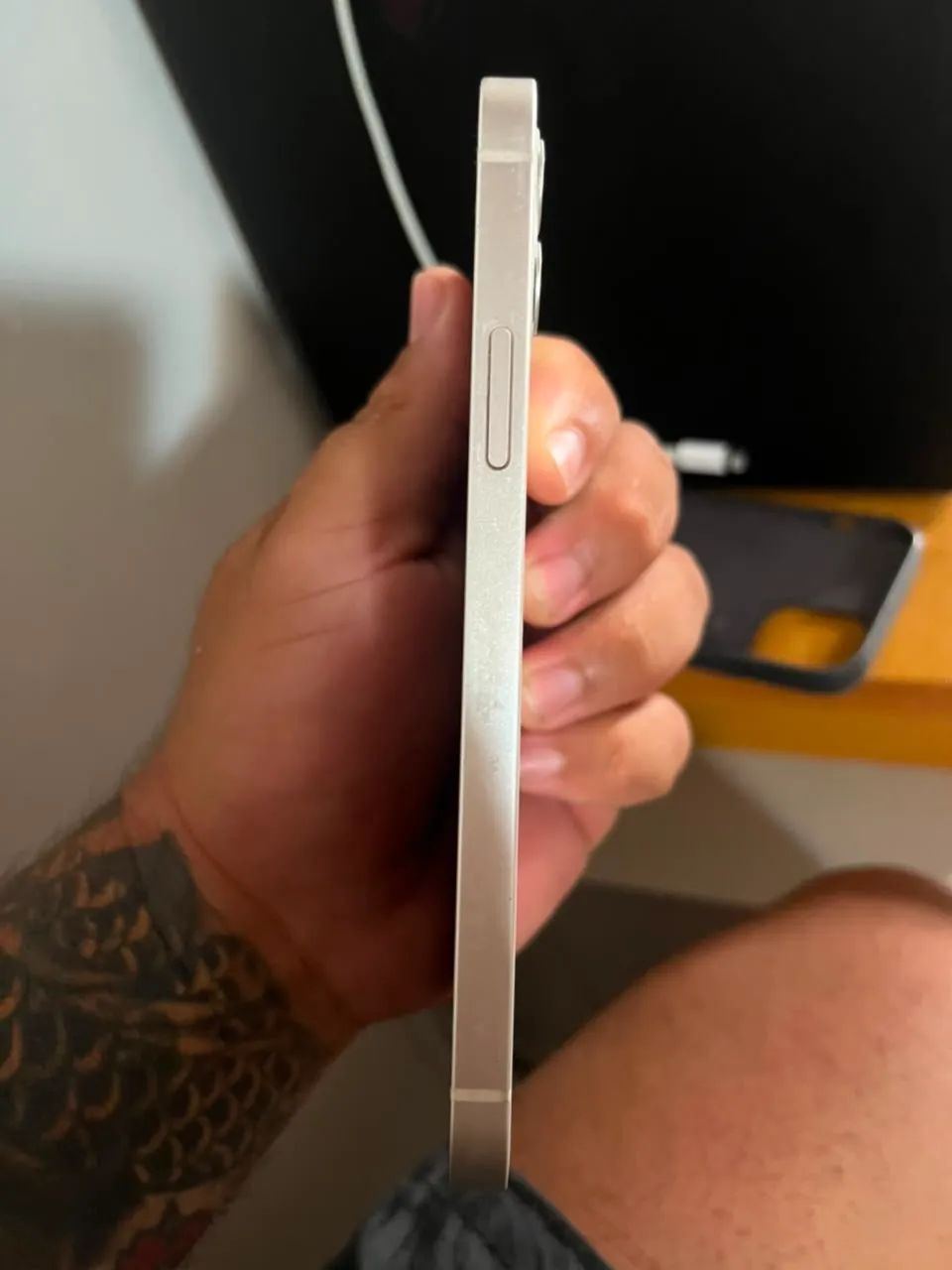 iPhone 12 64 GB com caixa