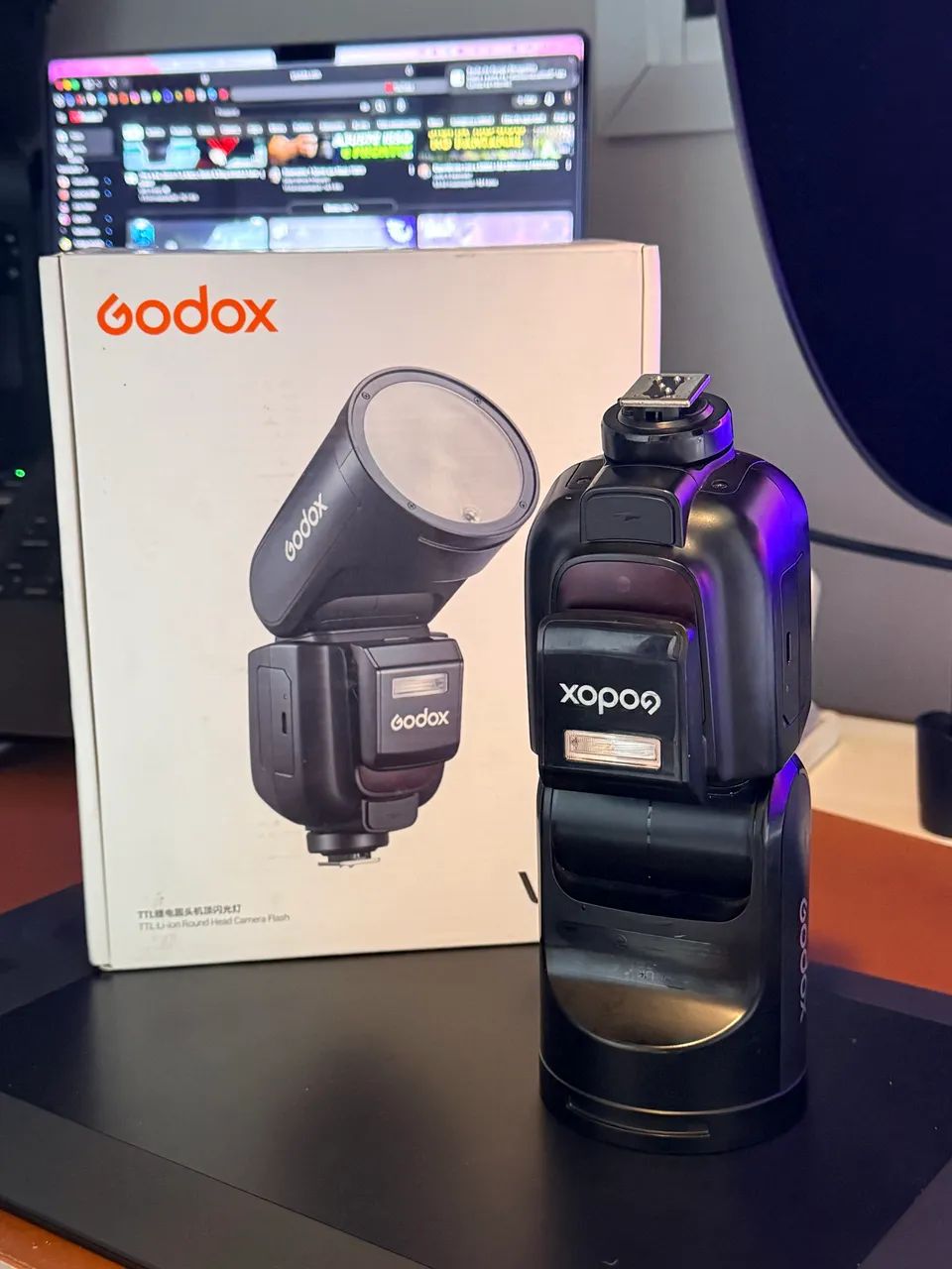 Flash Godox v1Pro N