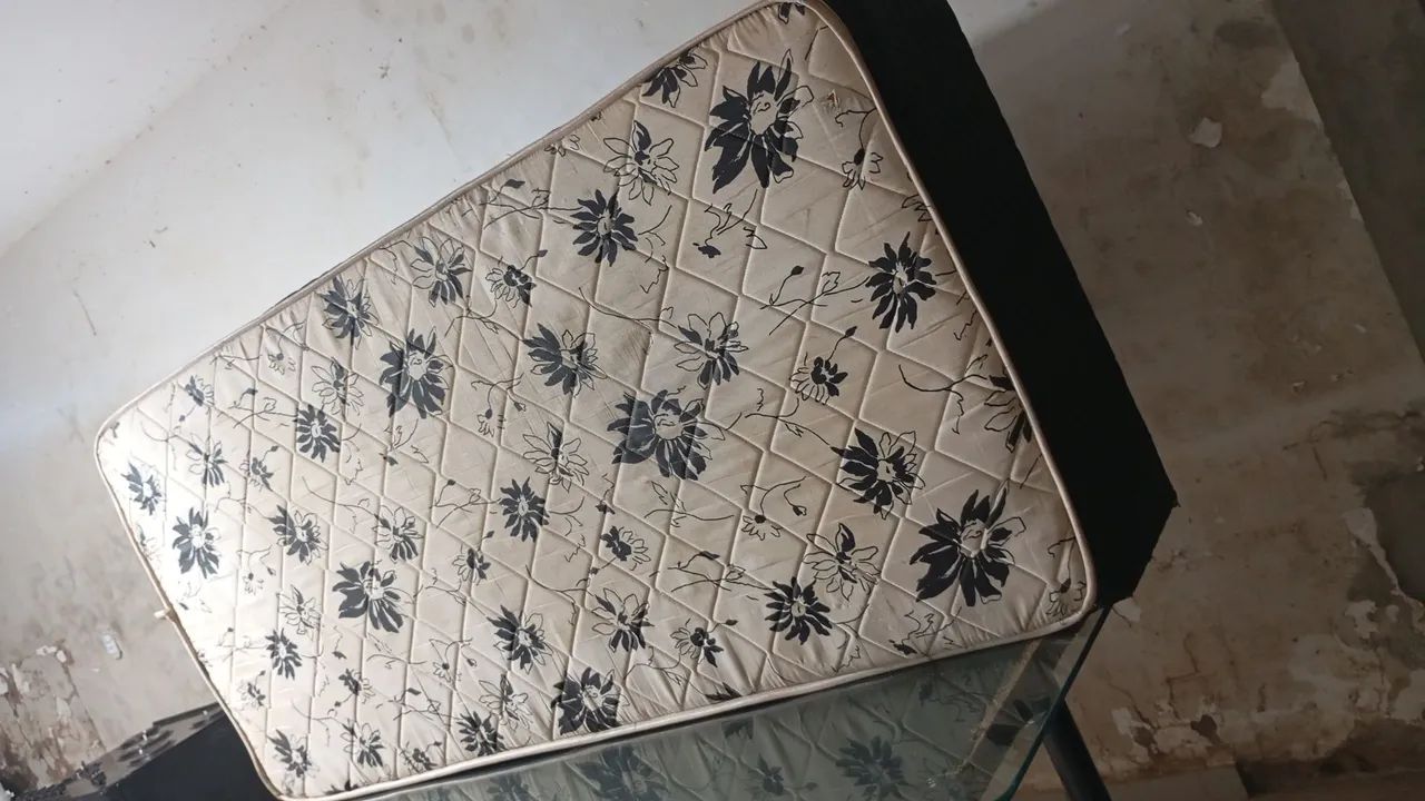 Vendo essa cama de solteiro 