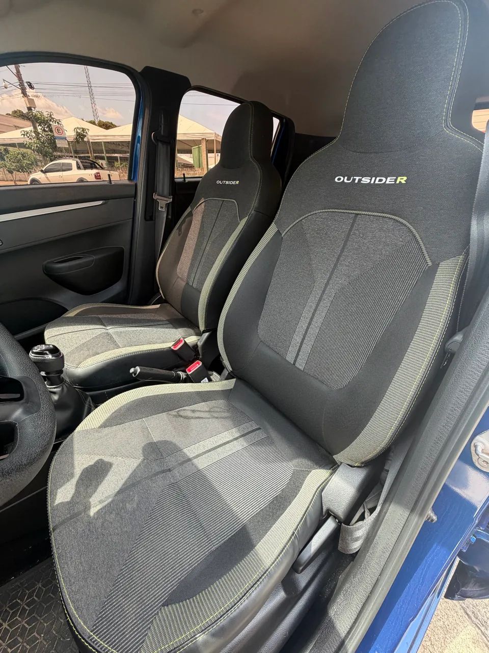 Renault Kwid Outsider 1.0 Flex 12V 5P Mec. 2025 - Foto 2