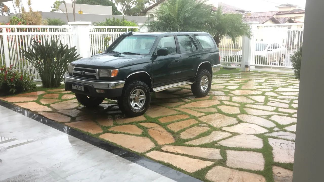 Toyota Hilux SW4 4X4 3.0 8V TB Diesel 2000