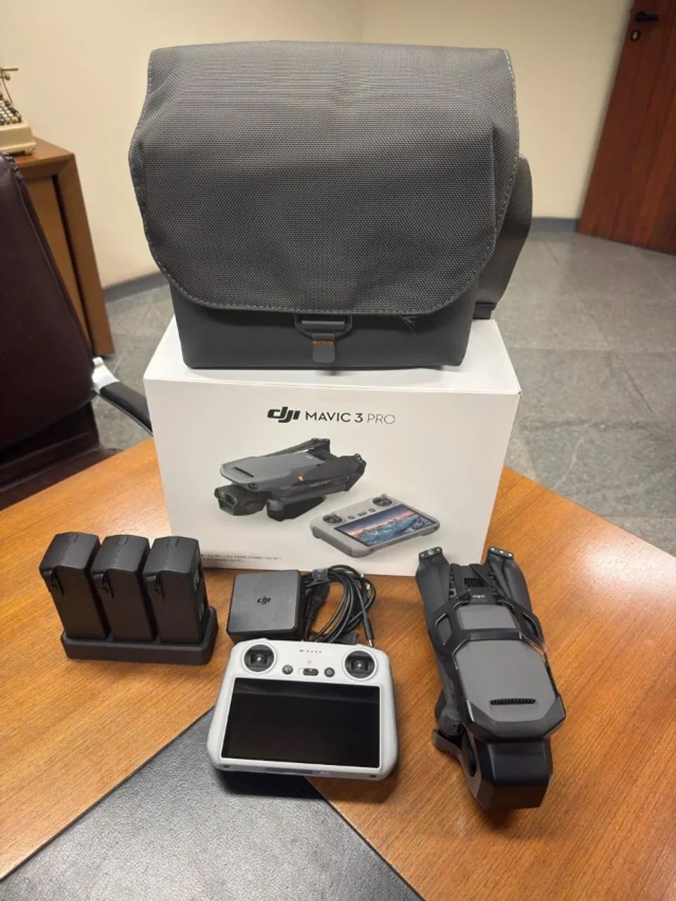 Drone DJI Mavic 3 Pro Combo Fly More + Controle DJI (Com Tela) - Foto 5