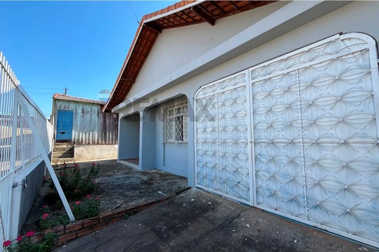 Oportunidade no Bairro Urupá: casa ampla e bem localizada! - Foto 4