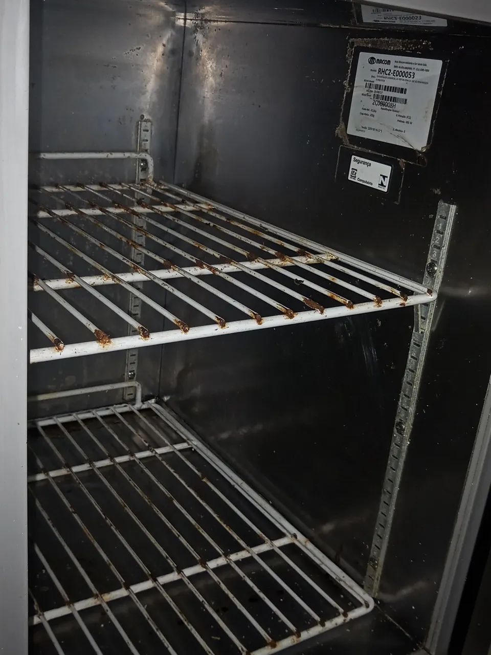 Balcão refrigerado Macom, condimentadora superior, funcionalidade perfeita - Foto 4