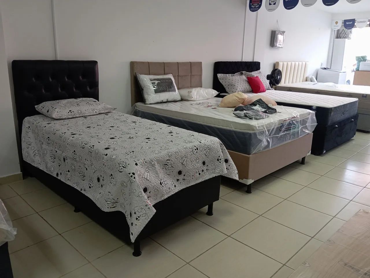 Cama box baú Queen de fábrica  - Foto 4