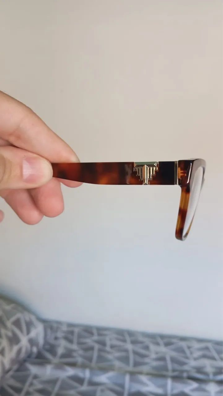 Tiffany e Co. Armação pra grau  Cor: Havana com logo dourado em metal Tamanho: 54  - Foto 3