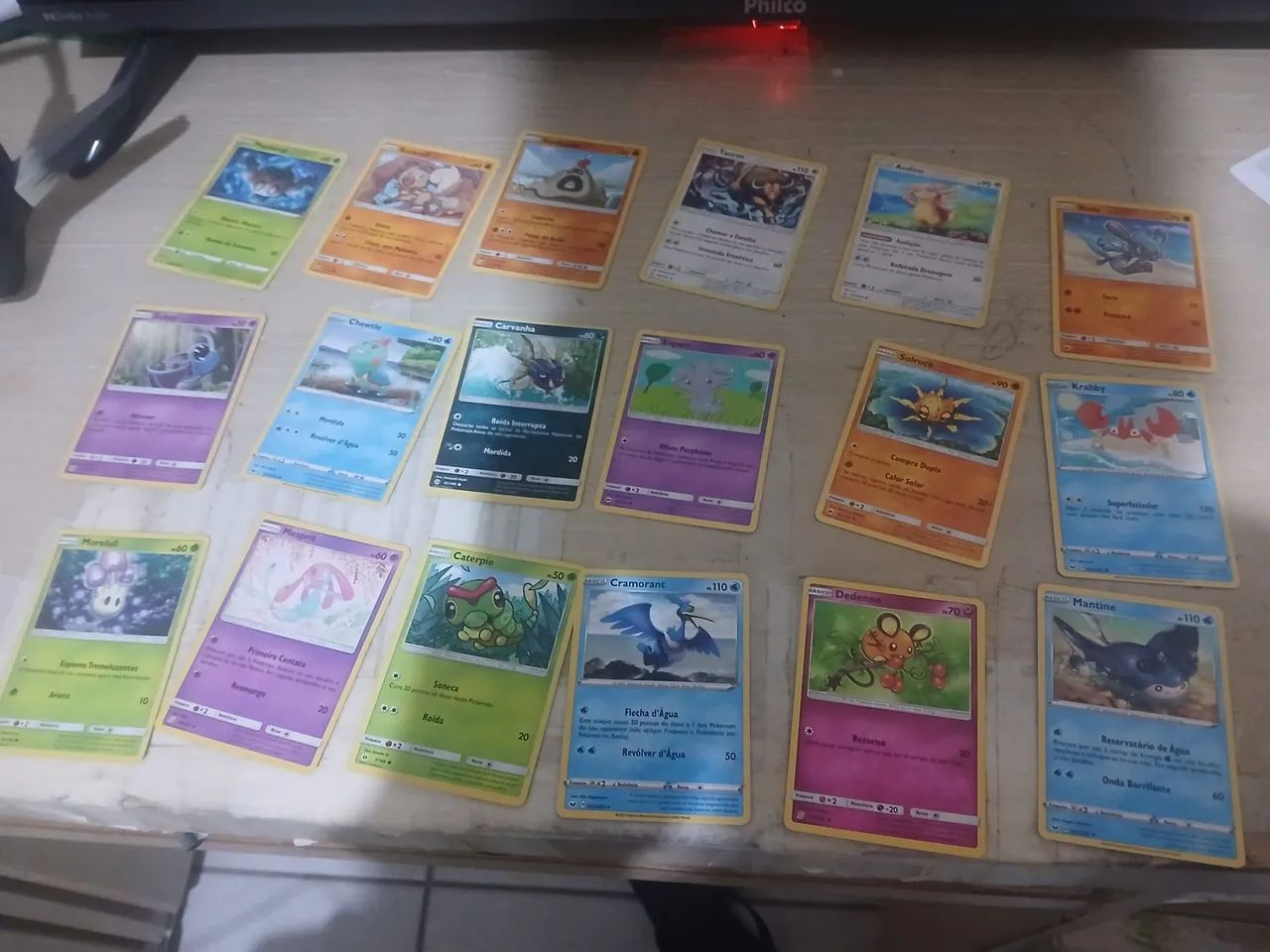 Pila de 80 cartas pokémon  - Foto 2