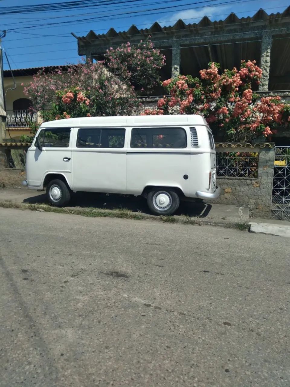Volkswagen Voyage 2013