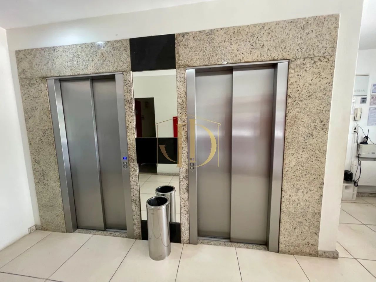 Alugo salas comerciais no edifício Empresarial REFRAN em Lauro de Freitas. - Foto 2