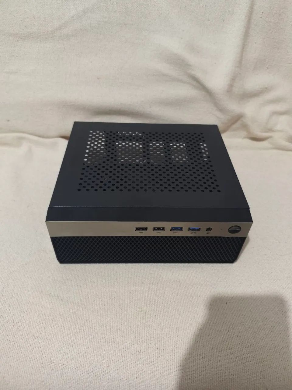 Gabinete itx 