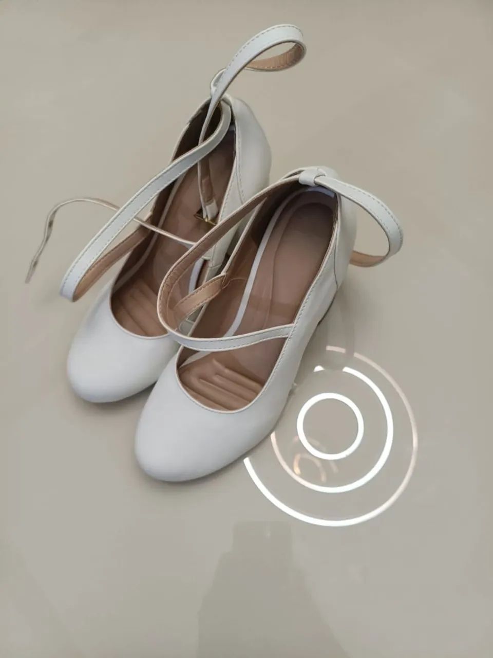 Sapato Modare Boneca Branco Salto Grosso - Confortável e Elegante ?