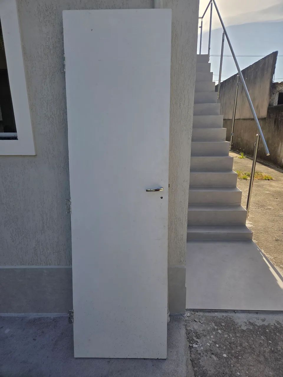 PORTA DE MADEIRA 60cm com fechadura e dobradiças 