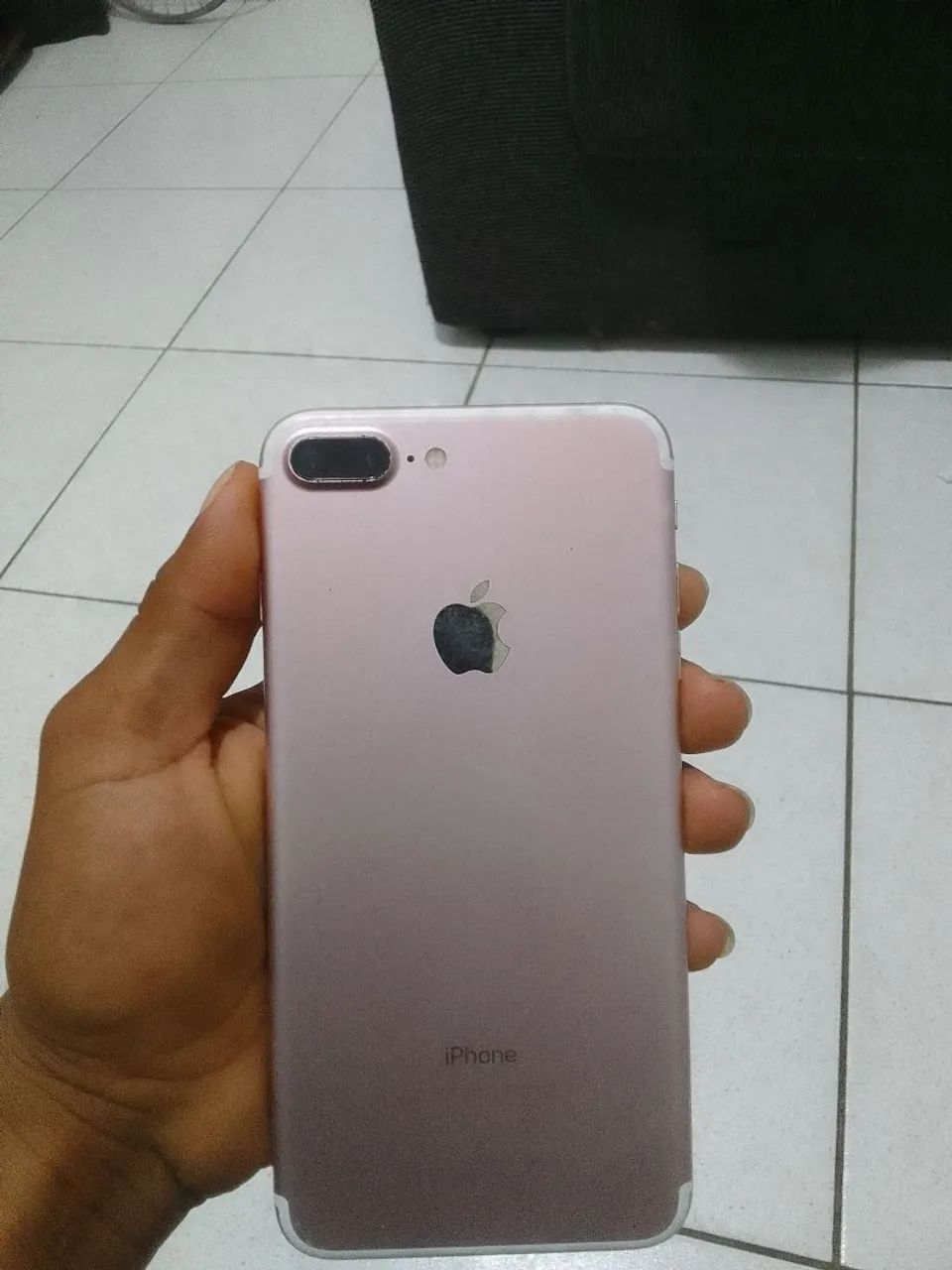 vendo cllr iPhone 7 plus por 200 