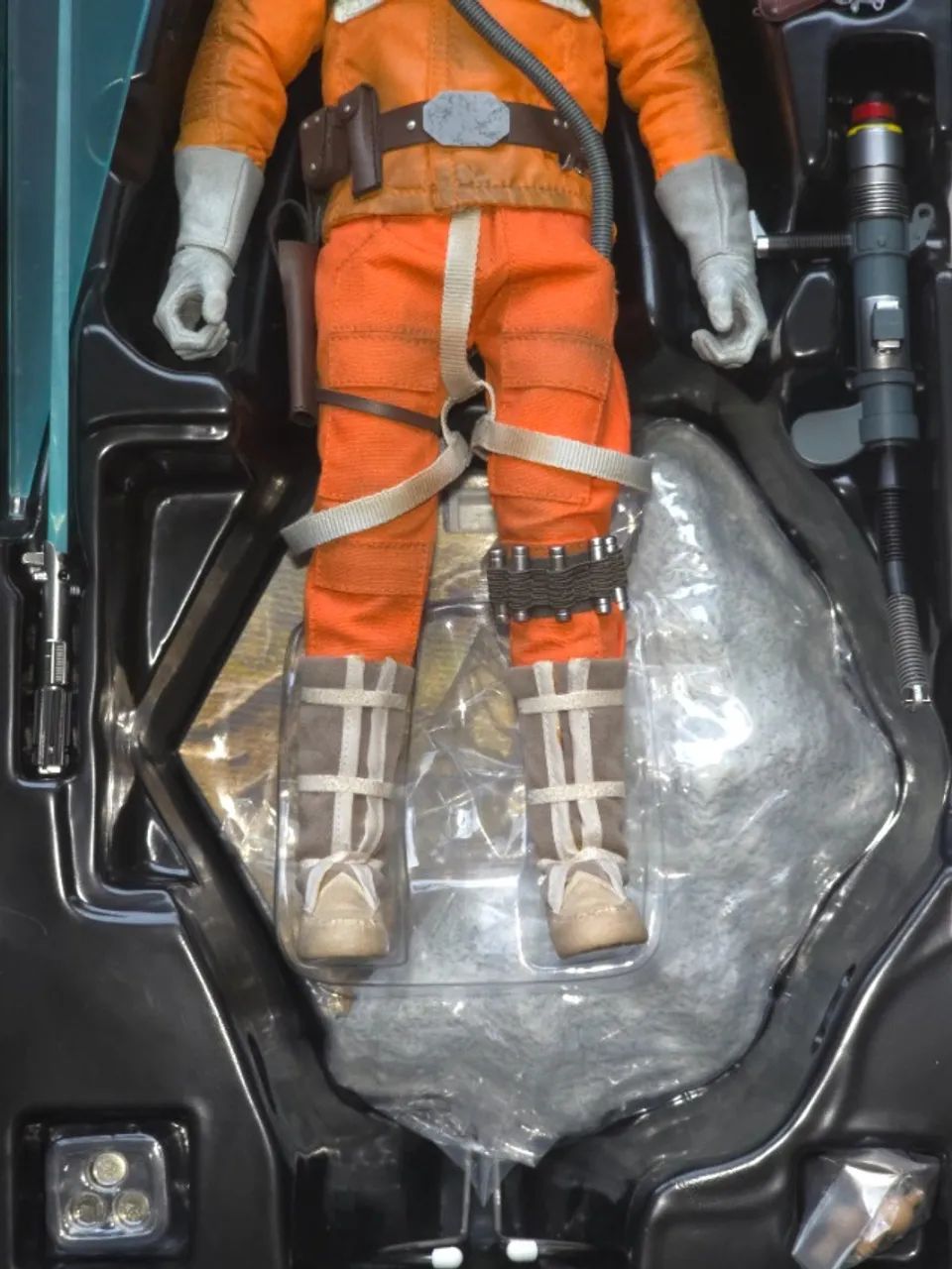 Luke Skywalker Snowspeeder Pilot 1/6 Hot Toys Star Wars - Hobbies