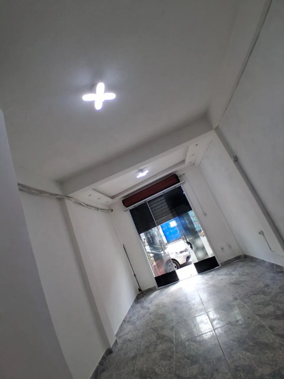 ALUGA-SE UM GALPÃO. - Foto 5