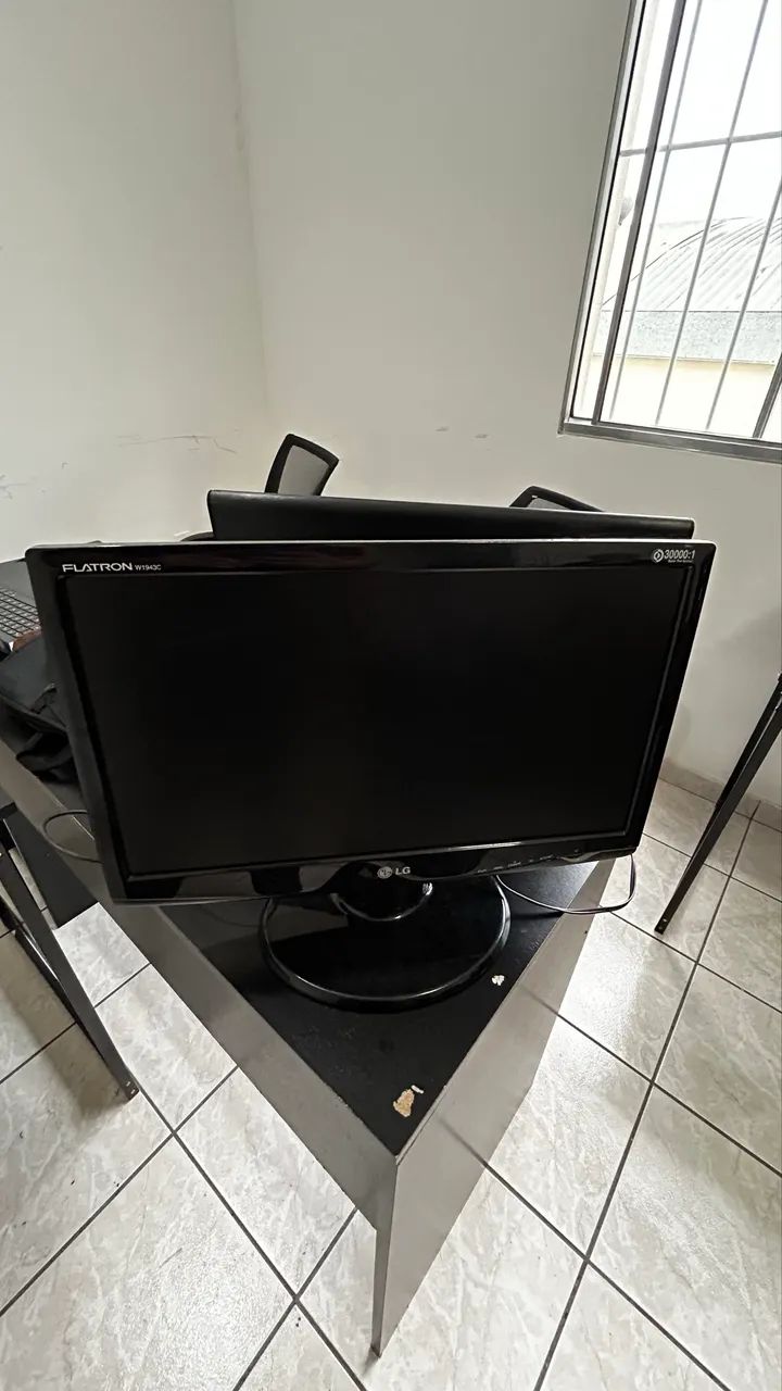 Vendo monitores LG e AOC 