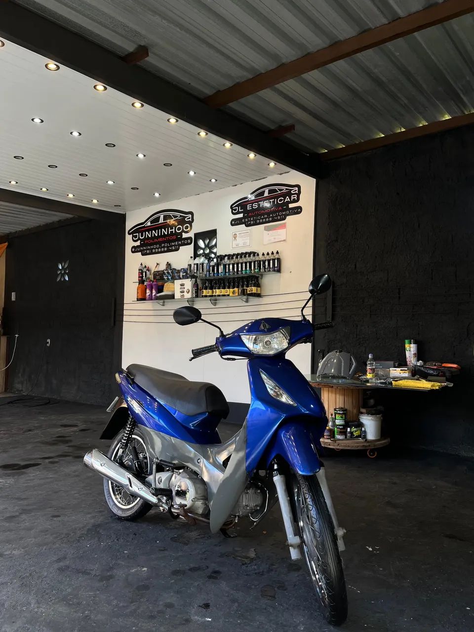 Vende-se moto extra 