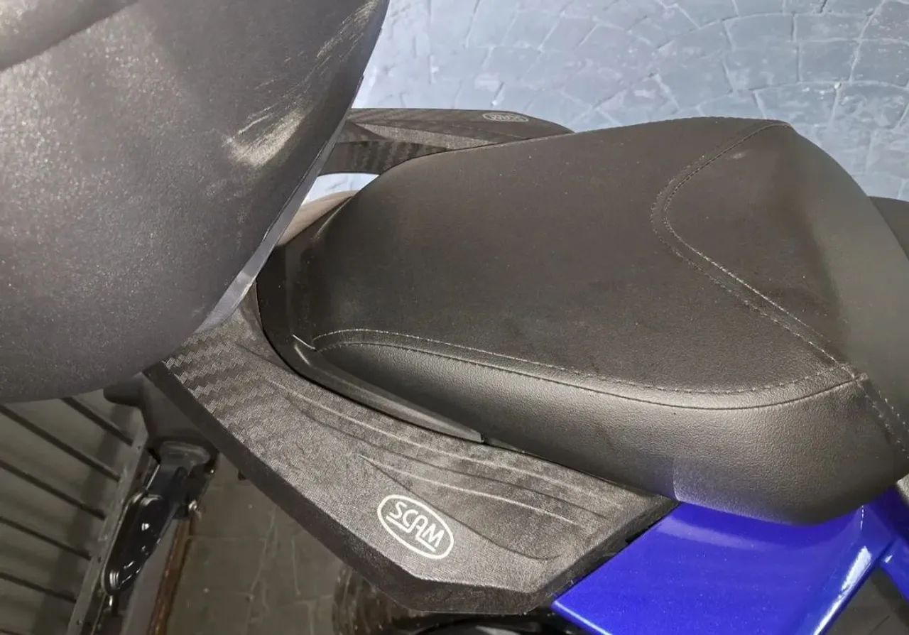 Suporte para baú Fazer 250