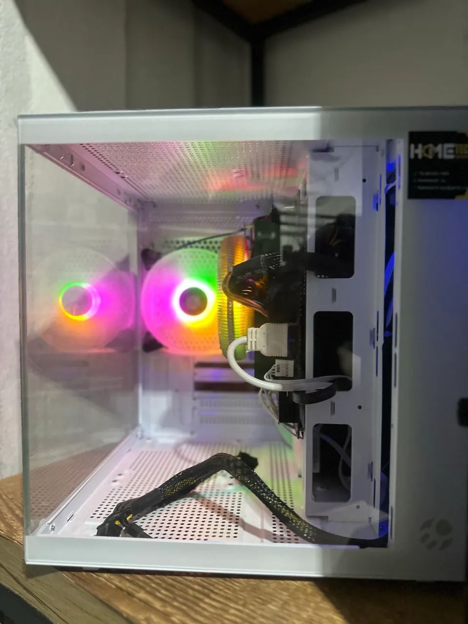 O PC QUE CHAMA ATENÇÃO ANTES MESMO DE LIGAR! - Foto 4