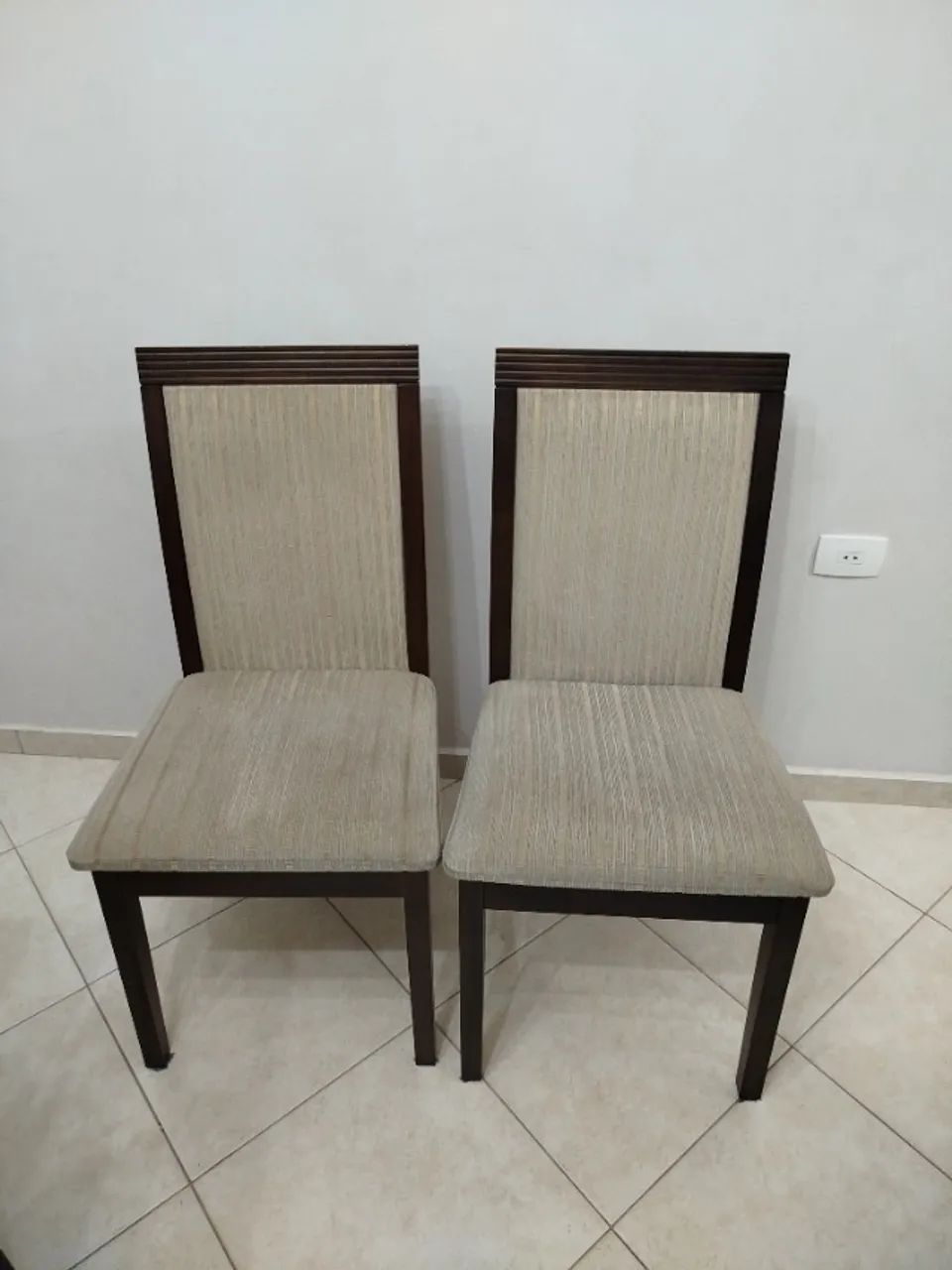 Mesa de jantar quadrada com oito cadeiras  - Foto 2