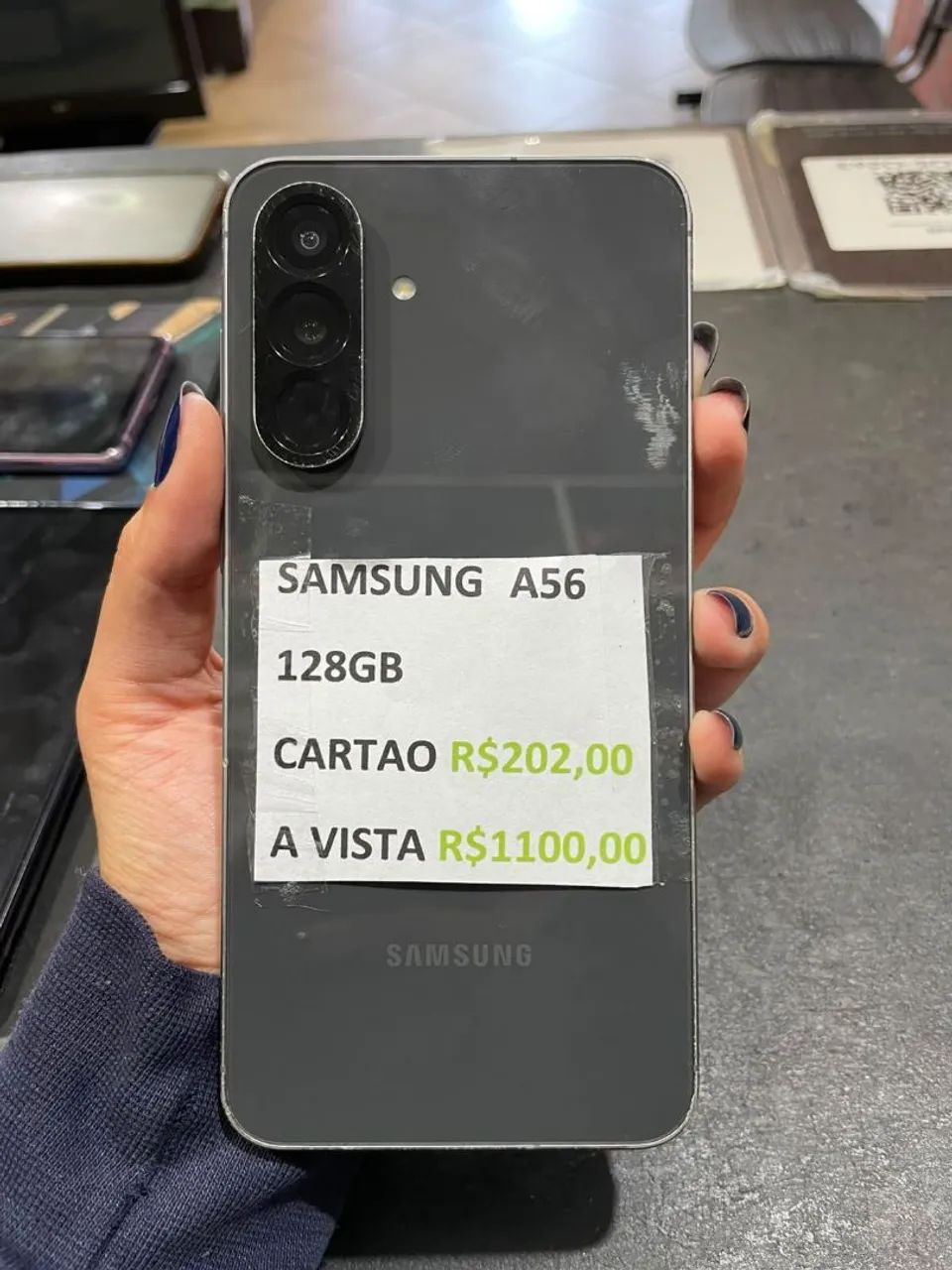 Celular semi novo A56 - Foto 2