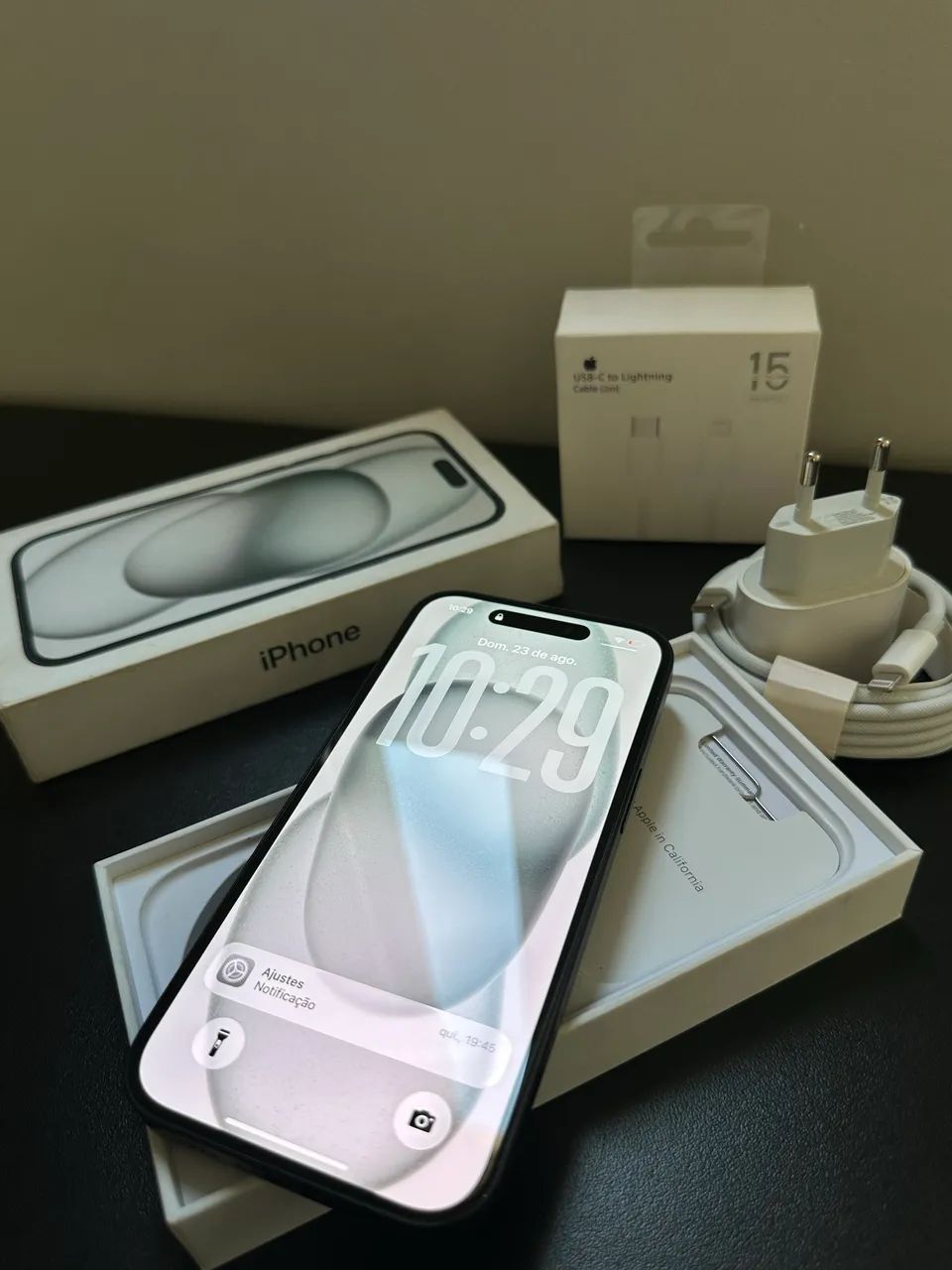 iPhone 15 impecável novo!