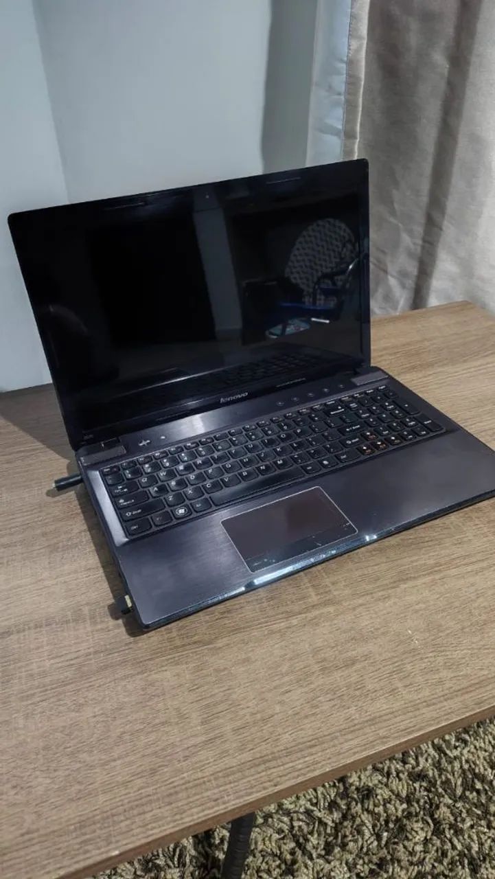 Notebook Lenovo Intel i7 6 GB RAM SSD  - Foto 4