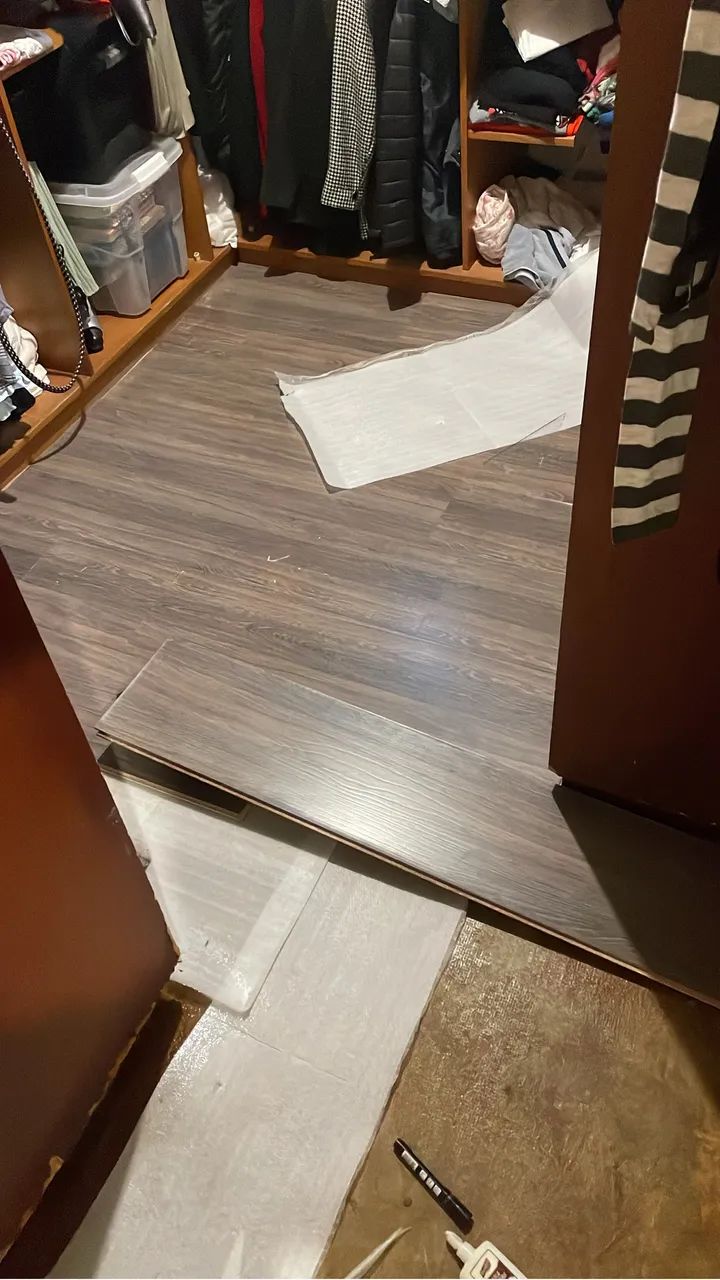 Piso laminado Eucatex usado
