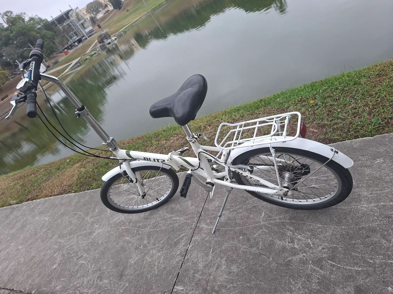 Bicicleta dobrável blitz aluminio - Foto 3