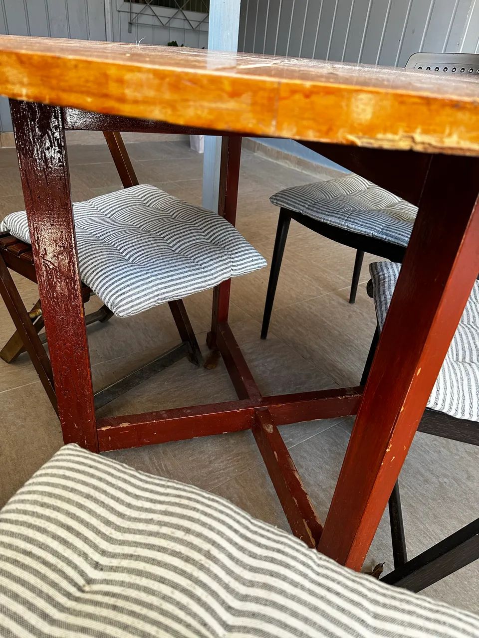Mesa 4 lugares com cadeiras  - Foto 4