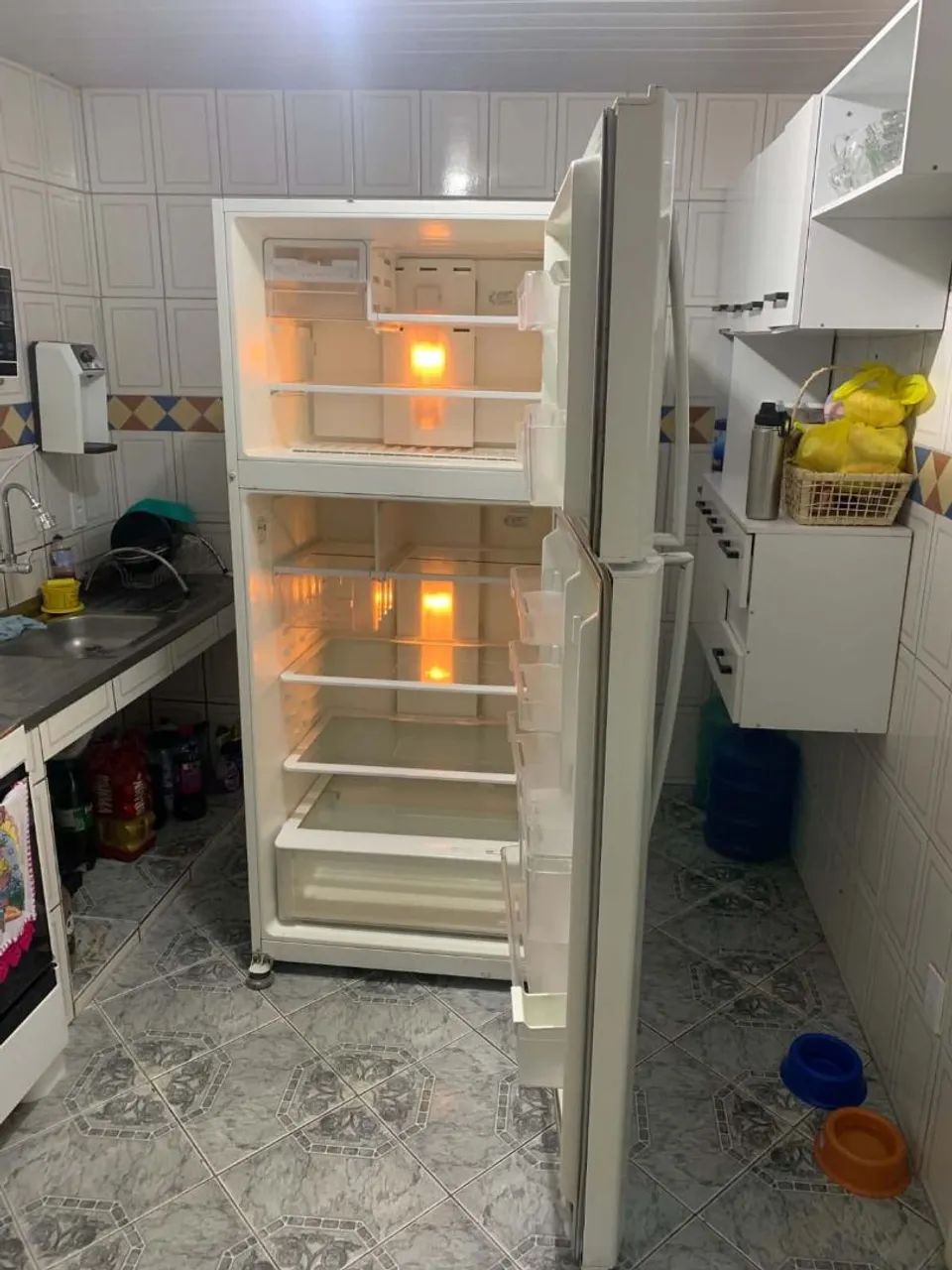 Vendo geladeira Electrolux Infinity DF80.  - Foto 2