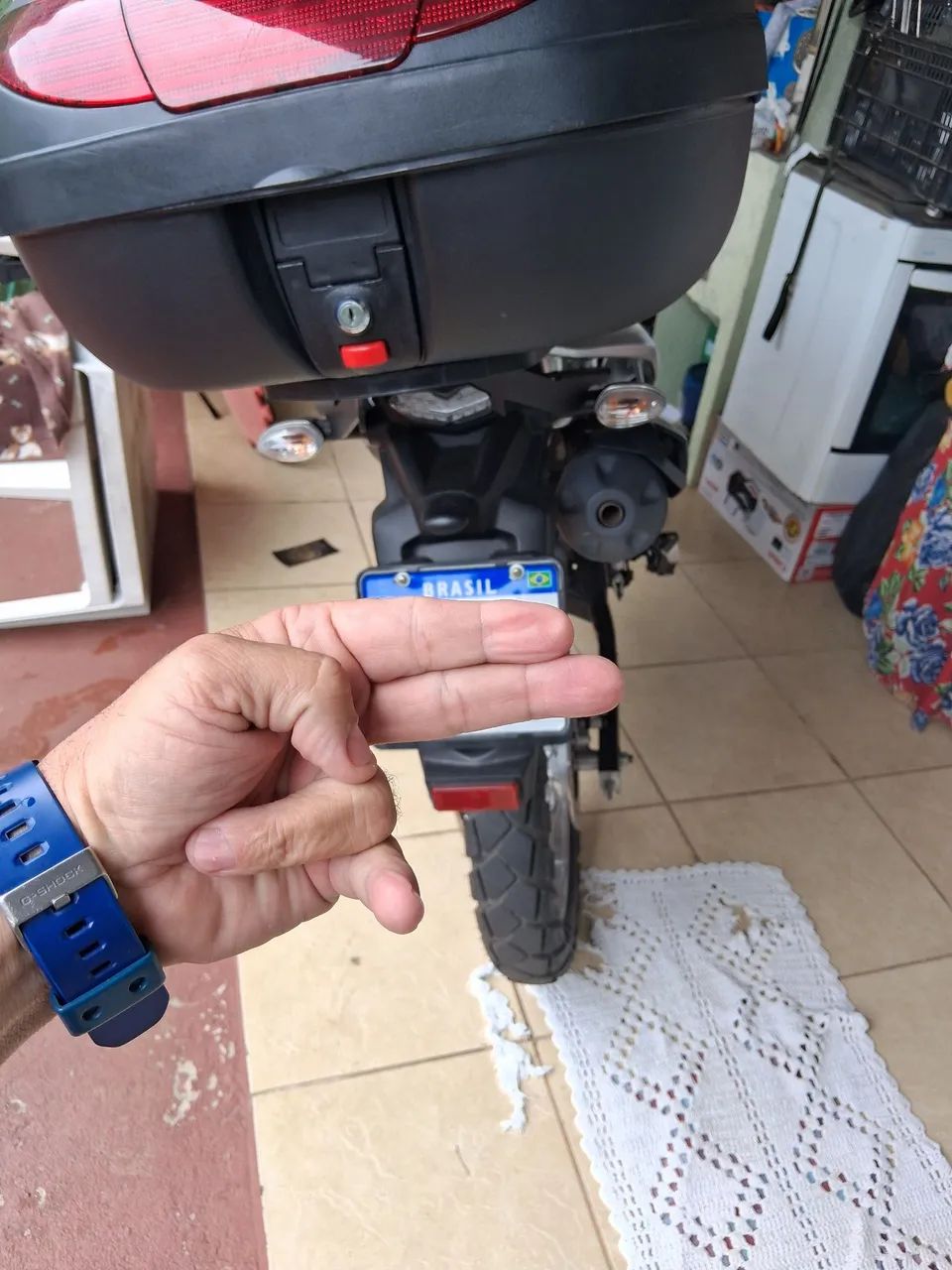 Moto zero único dono sem um arranhão e com equipamentos  - Foto 4