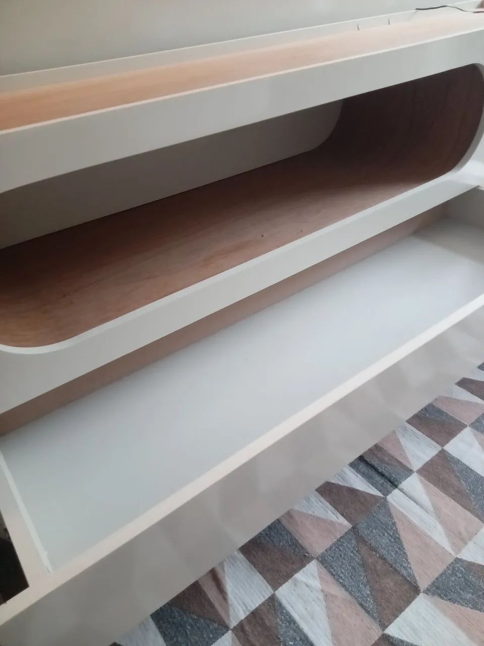 Painel com Rack Gelius com LED | Off-White e Naturale | Moderno e Sofisticado - Foto 4