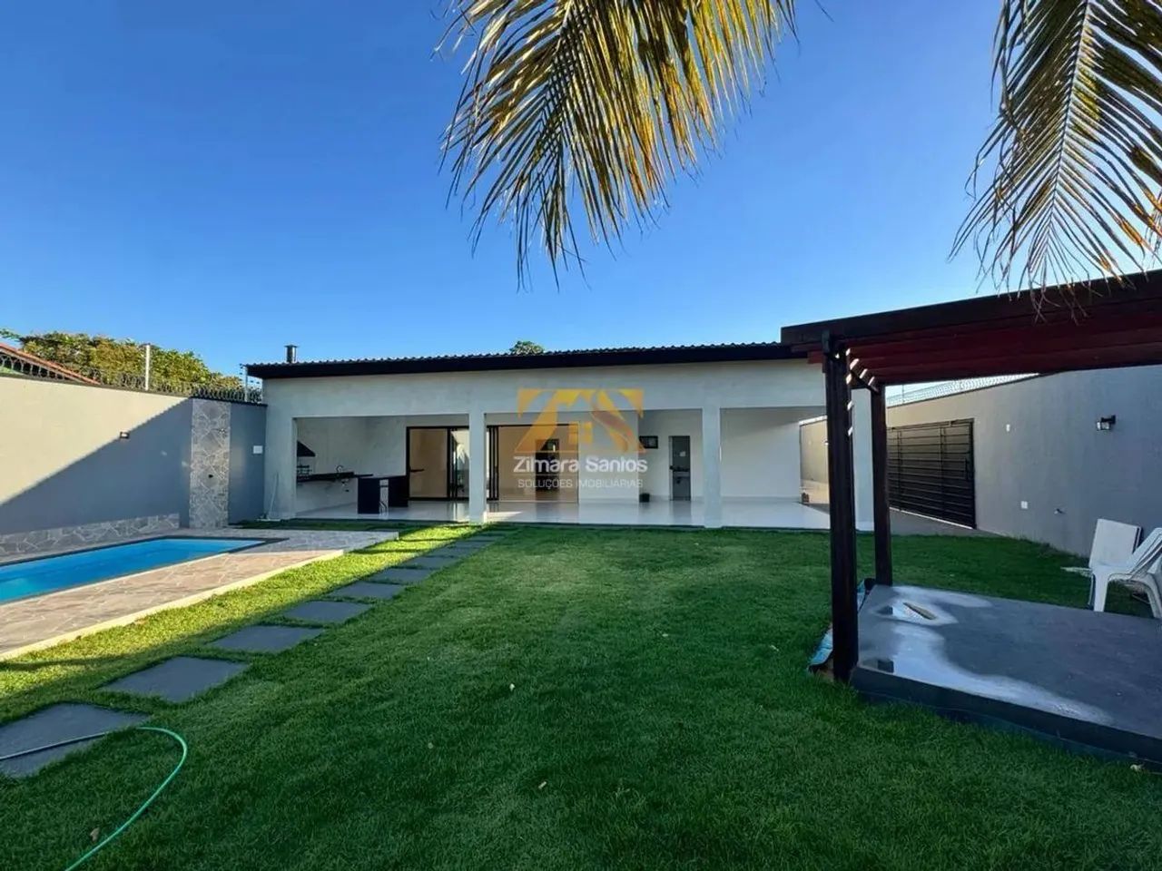 Casa 3/4 sendo 1 suíte - 165 m² na 1203 sul (ARSO 121) - Próxima a Academia Smart Fit - Pa