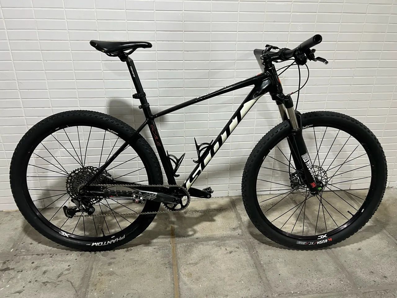 Bicicleta scott scale 980 2020