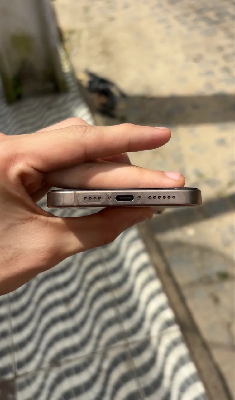 iPhone 16 PRO MAX - Foto 2
