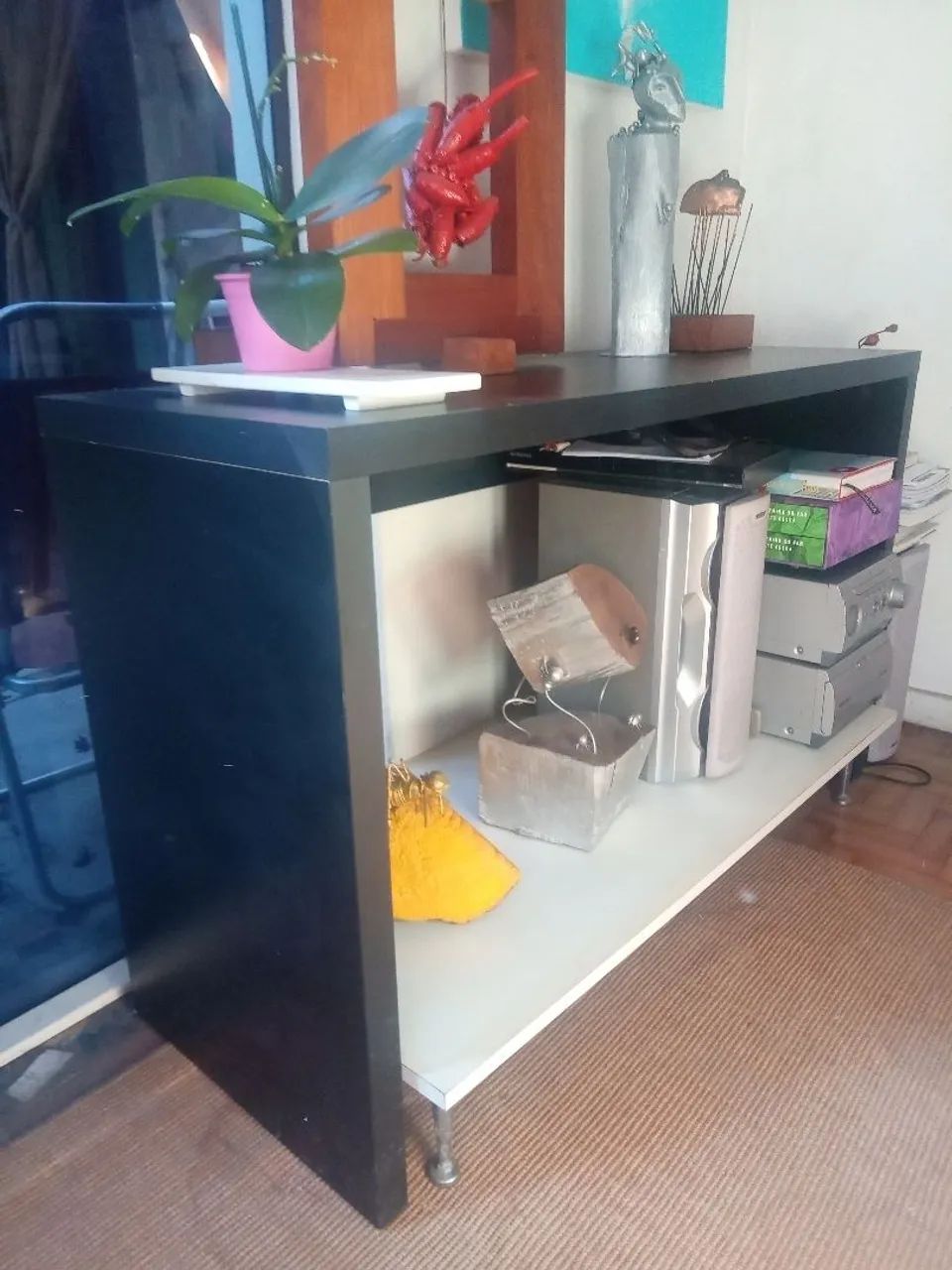2 Móveis em fórmica preta