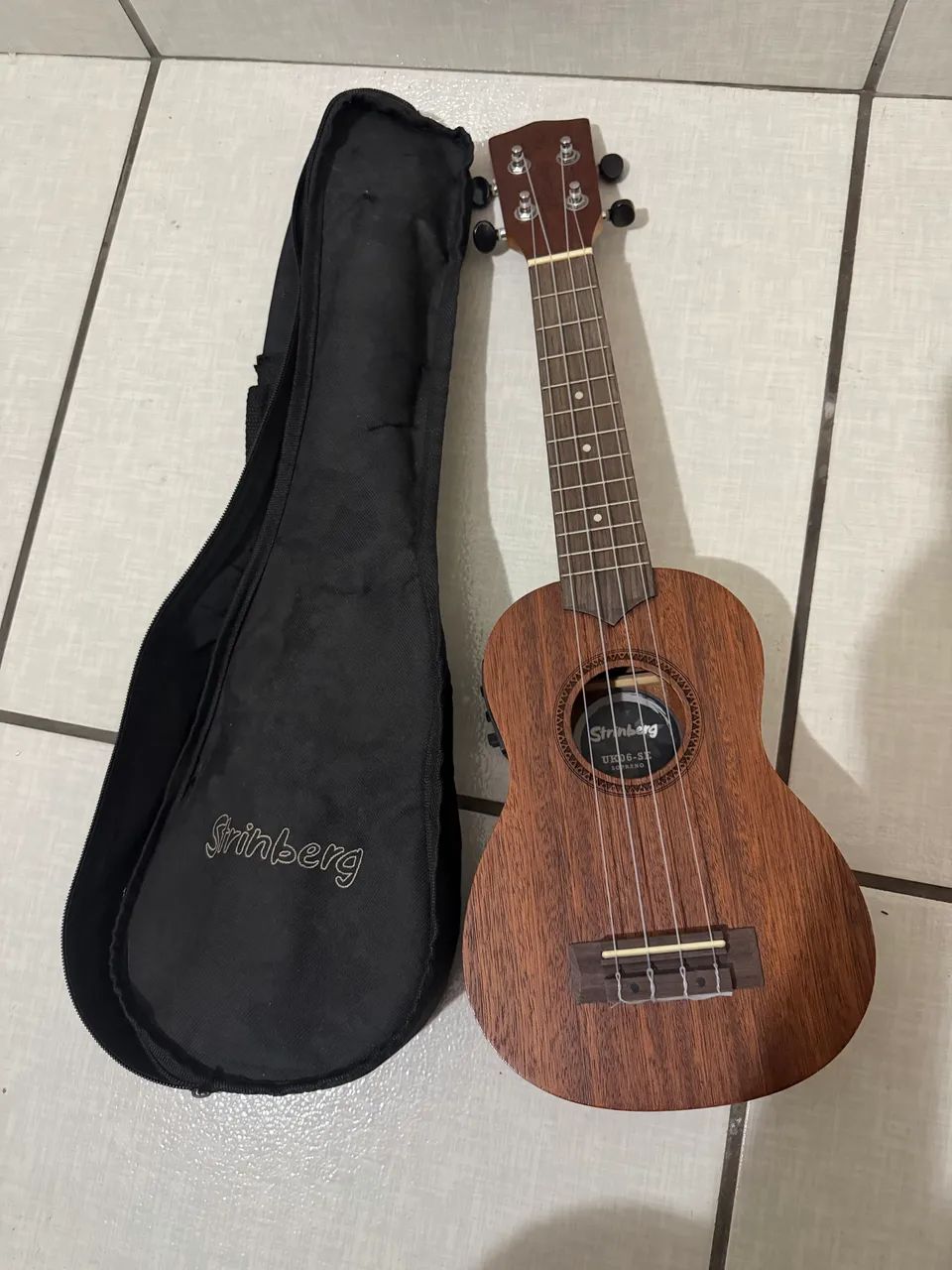 Ukulele  - Foto 2