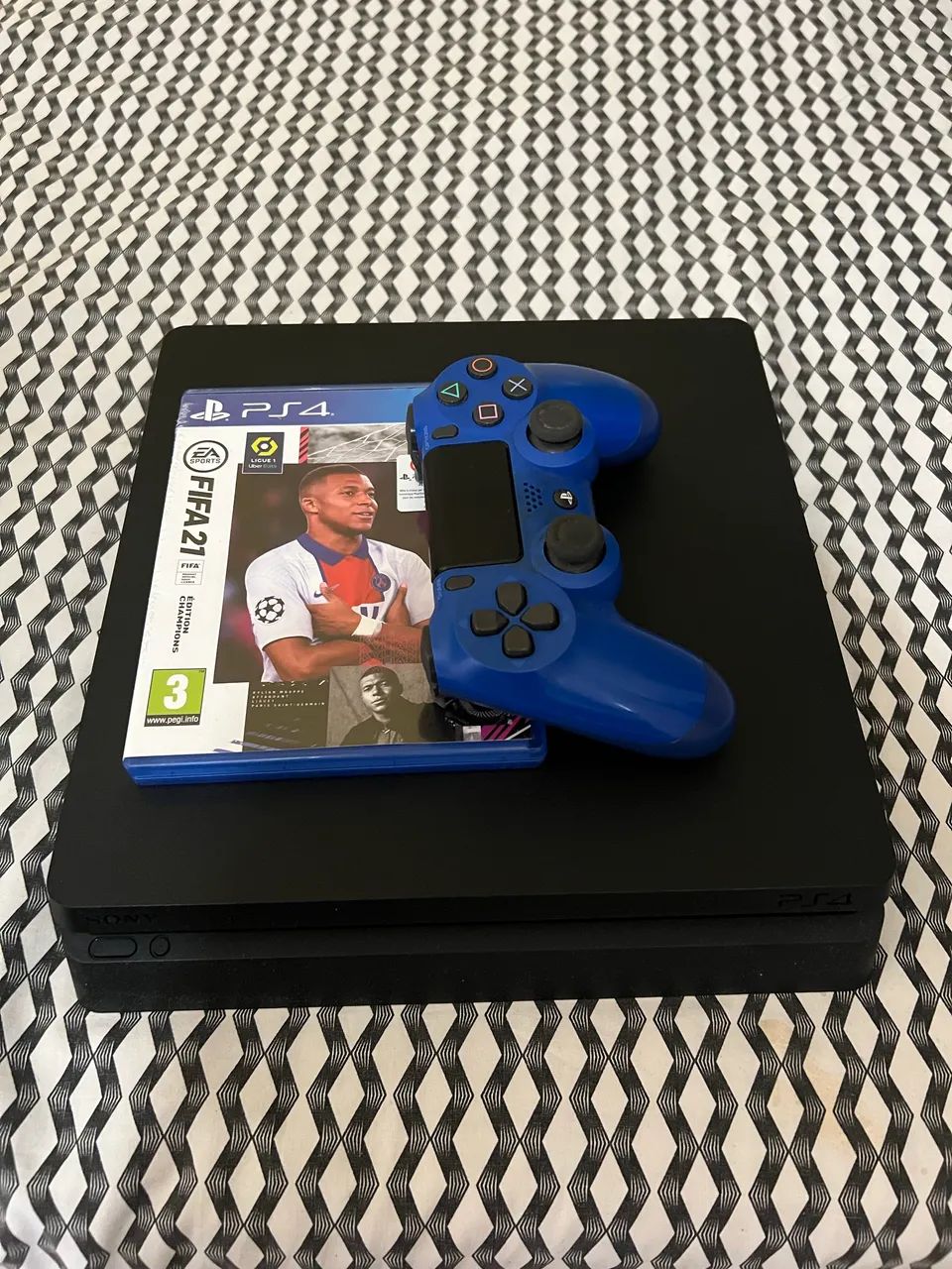 PS4 1TB - Foto 4