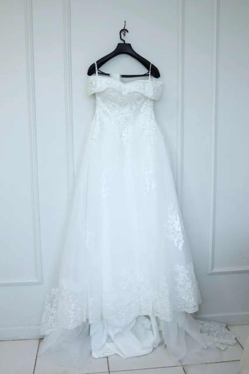 VESTIDO DE NOIVA BORDADO - FESTA DE CASAMENTO - Foto 4