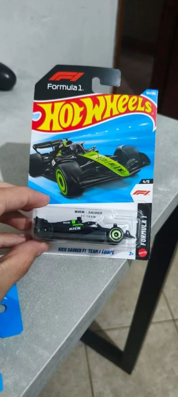Lote 4 miniaturas Hotwheels  - Foto 4