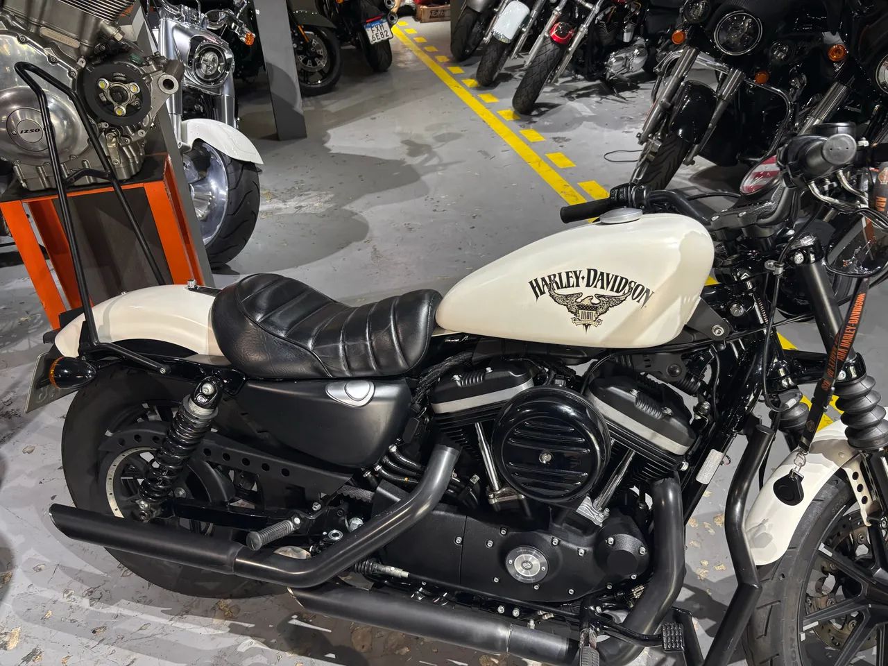 Harley 883 - Foto 3