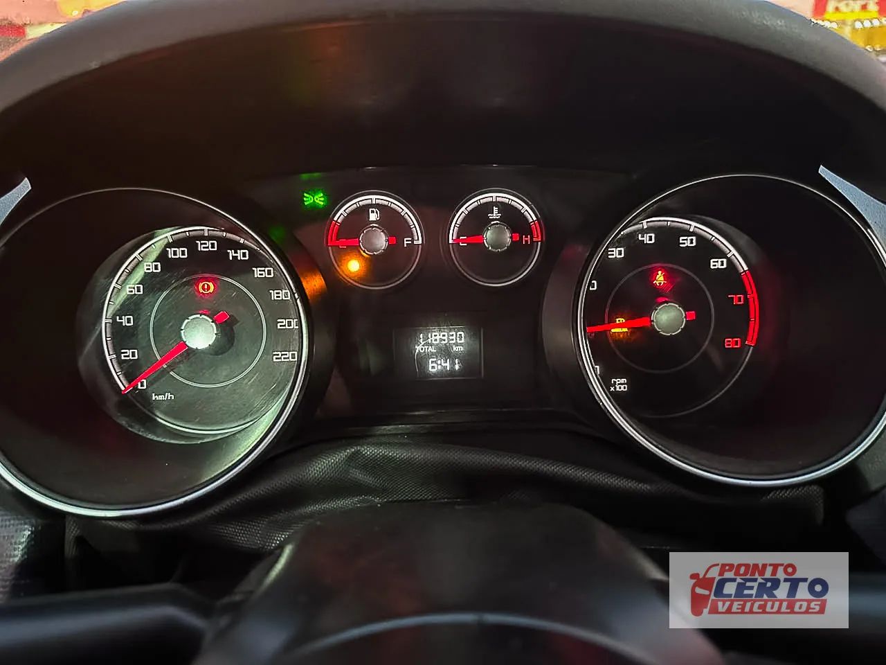 Fiat Punto Attractive 1.4 Fire Flex 8V 5P 2013 - Foto 4