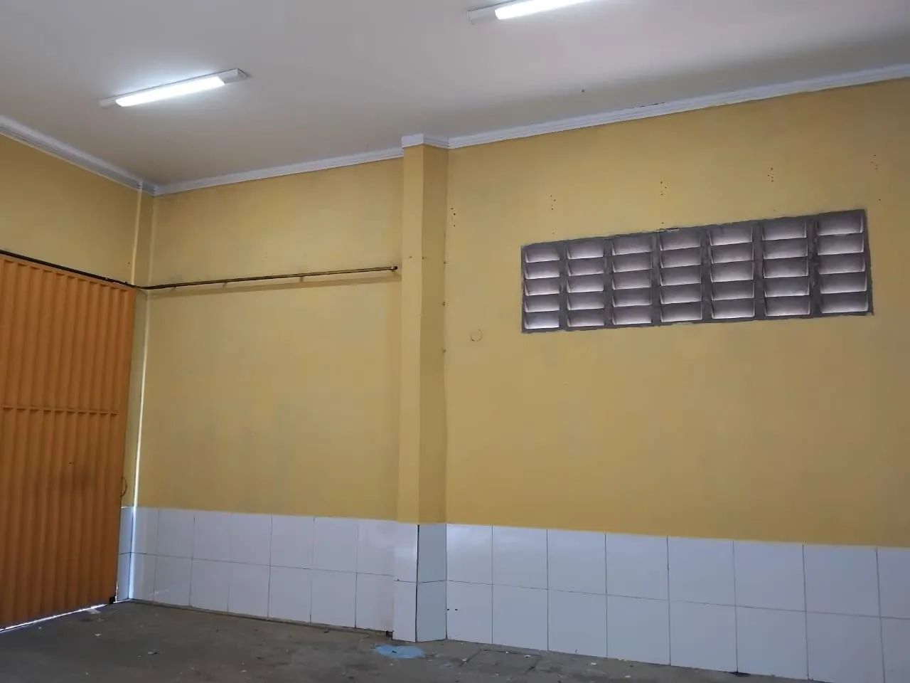 Prédio comercial com casa. - Foto 3