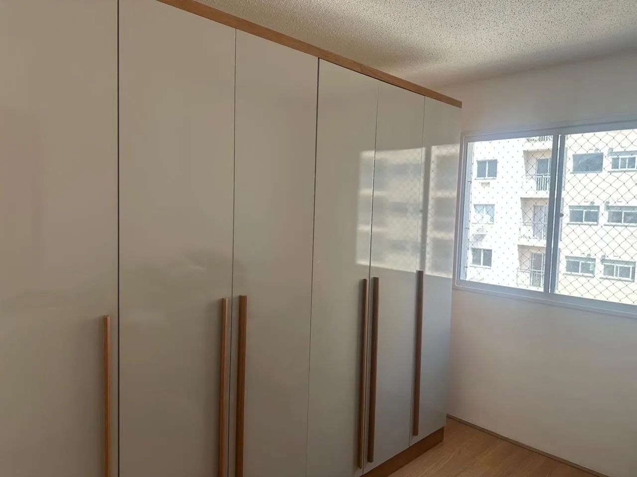 Guarda Roupa 6 portas grande