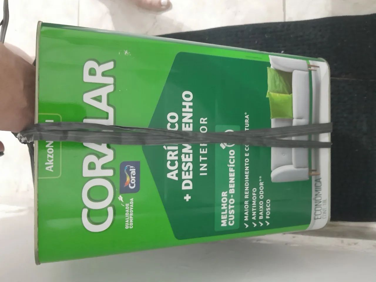 Lata de tinta 